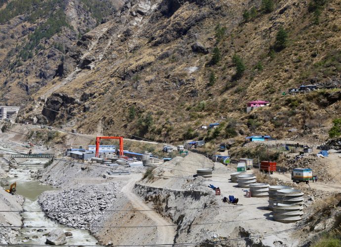 Rasuwagadhi hydropower project, Ghattekhola, Rasuwa. The headquarter of the Rasuwagadhi hydropower plant is located about 400 meters downstream from the Rasuwagadhi border point, at the confluence of the Kyirong Khola and Lende Khola. It is the northern most hydropower project in Rasuwa, located in close proximity to China. This run-of-the-river hydro project aims to generate 613 gigawatt hours of hydroelectricity annually. A Chinese company named China International Water and Electric Corporation is contracted for completing this project.